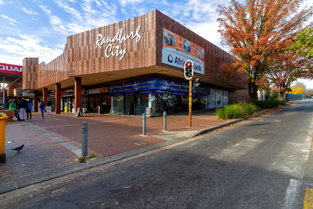 Linarich Movers team professionally packing and loading furniture